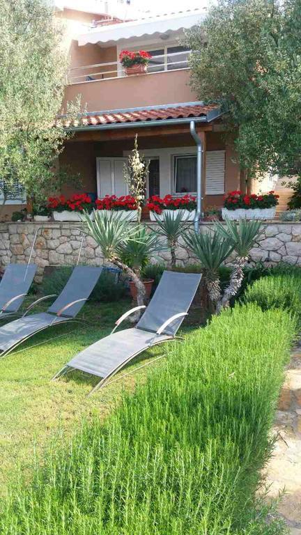 Apartman Mare Maslenica Exterior photo